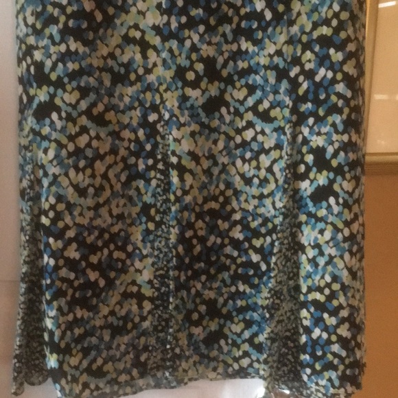 Multi-Colored Skirt - Picture 3 of 4